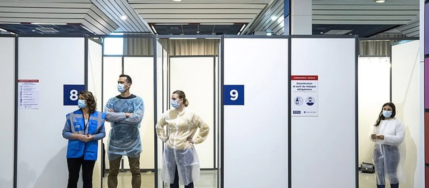  Κέντρο μαζικού εμβολιασμού στη Γαλλία έκλεισε γιατί δεν εμφανίστηκε κανείς! - Από τους 3.000 πήγαν μόνο οι... 58